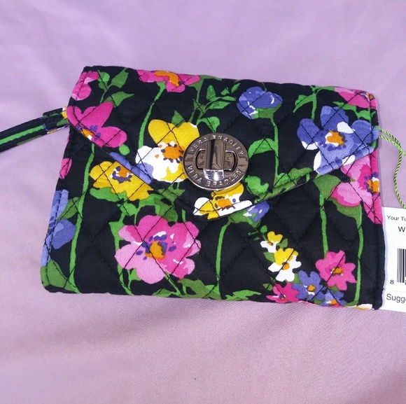 Vera Bradley Handbags - NWT VERA BRADLEY SMARTPHONE WRISTLET WLDFLR GARDEN